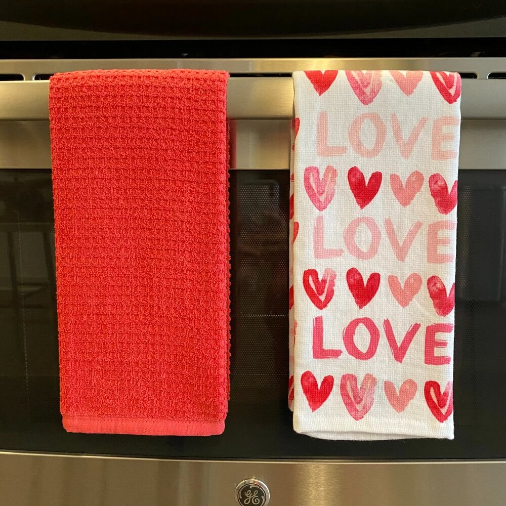 New Valentine's Day Kitchen Dish Hand Towels Set of 2